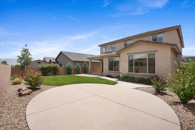 923 Zafiro Road SE, Rio Rancho, NM 87124