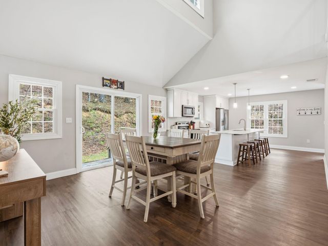 10071 Fortune Ridge RD, Bent Mountain, VA 24059