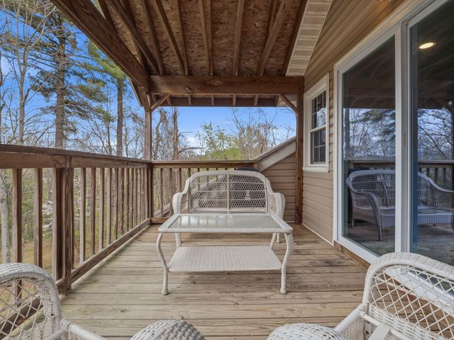 10071 Fortune Ridge RD, Bent Mountain, VA 24059