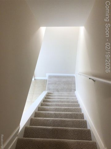 31208 Country Way, Farmington Hills, MI 48331