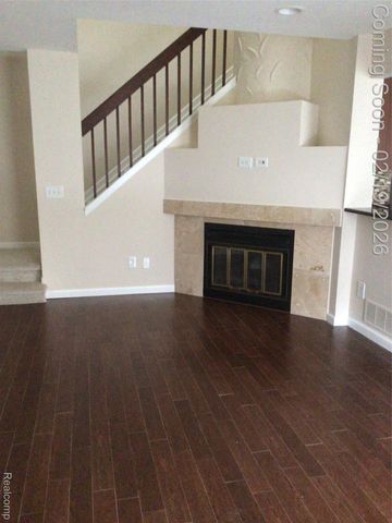 31208 Country Way, Farmington Hills, MI 48331