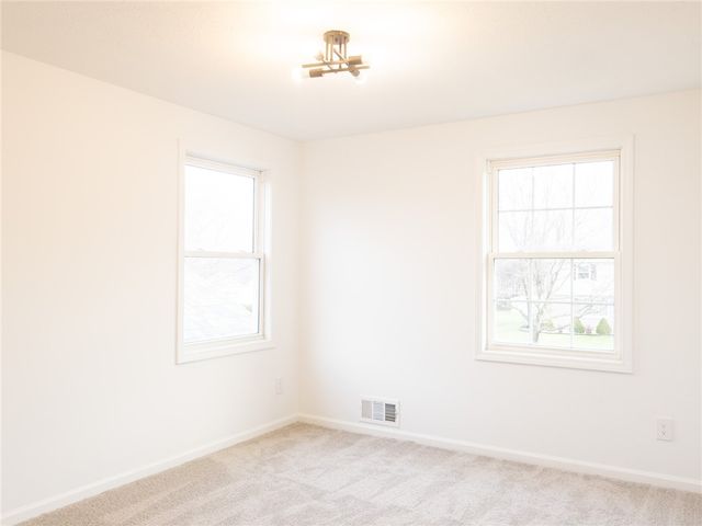 65 Hazel Bark, Gates, NY 14606