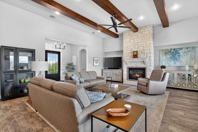 125 Signature Court, Weatherford, TX 76087