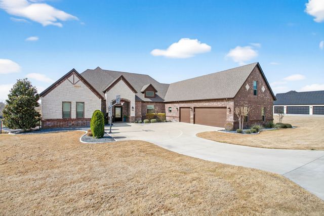 125 Signature Court, Weatherford, TX 76087