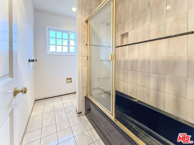 2445 22nd Street, Santa Monica, CA 90405