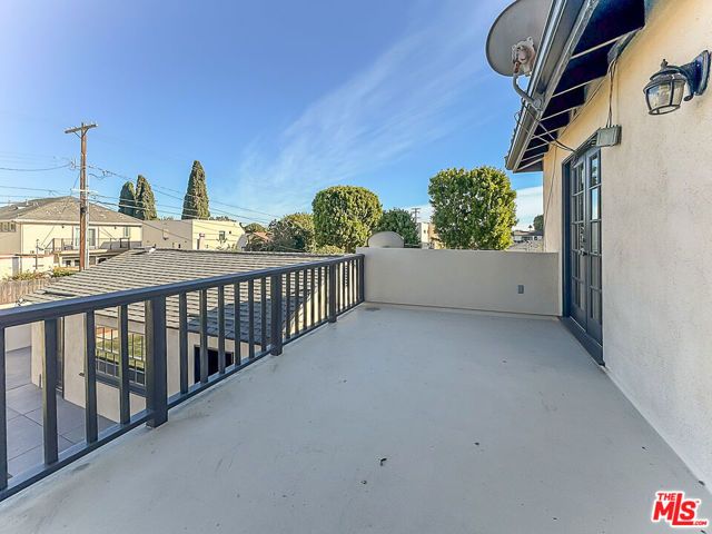 2445 22nd Street, Santa Monica, CA 90405
