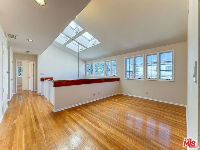 2445 22nd Street, Santa Monica, CA 90405
