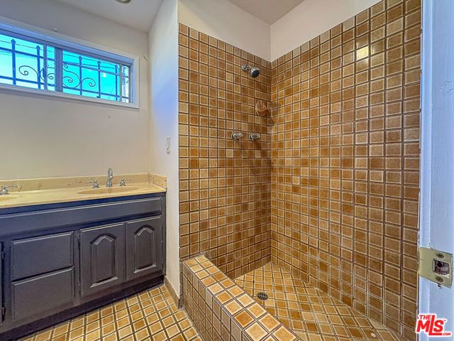 2445 22nd Street, Santa Monica, CA 90405