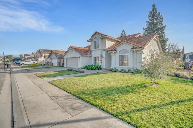 710 Vermeulen Dr, Ripon, CA 95366