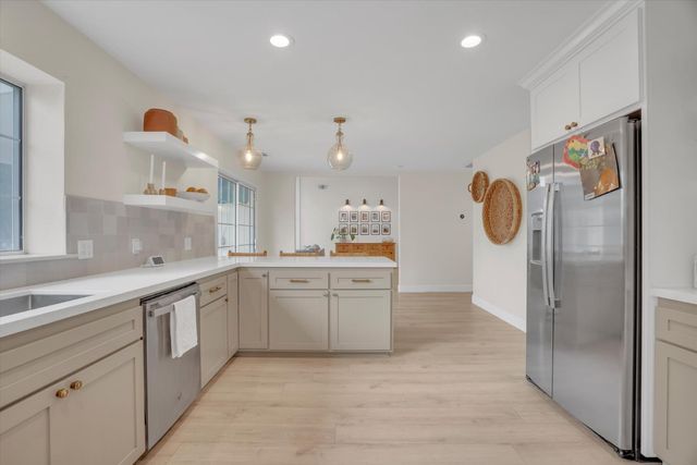 710 Vermeulen Dr, Ripon, CA 95366