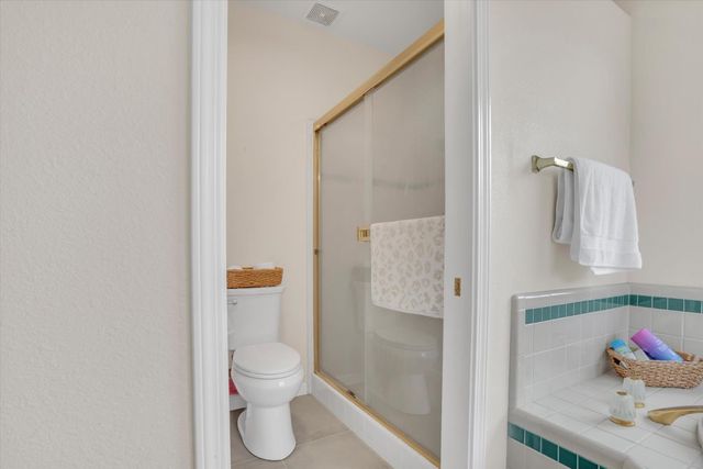 710 Vermeulen Dr, Ripon, CA 95366