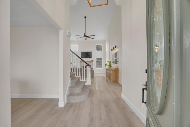 710 Vermeulen Dr, Ripon, CA 95366