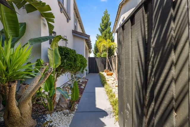 730 Candela Cir, Sacramento, CA 95835