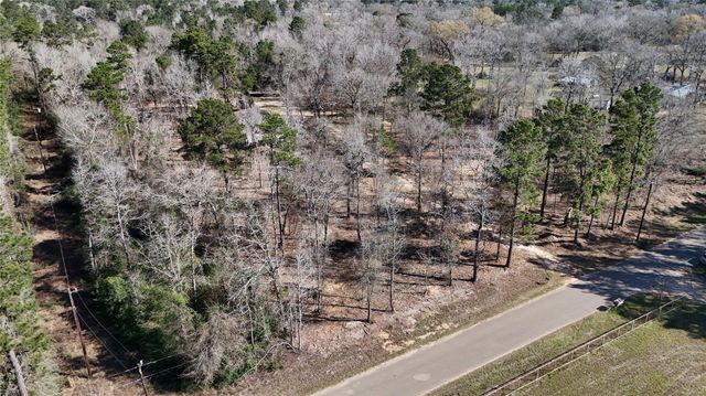 20207 Meadow Lake Rd Road, Cleveland, TX 77328