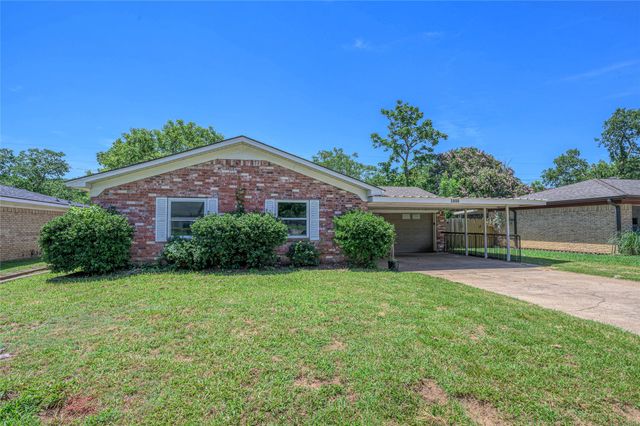 2606 Easy Street, Denison, TX 75020