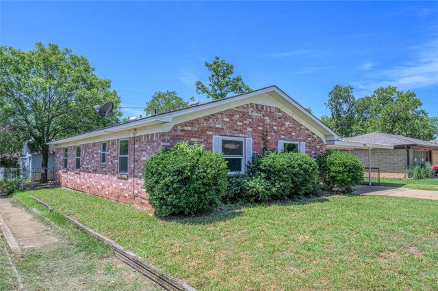 2606 Easy Street, Denison, TX 75020