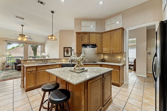 1453 Cattle Baron Court, Fairview, TX 75069