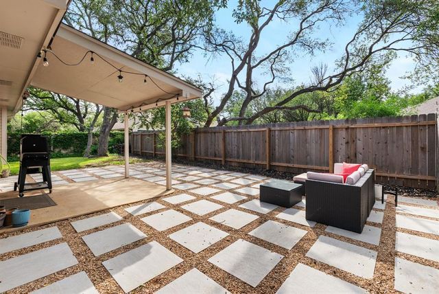 9305 Donner LN, Austin, TX 78749