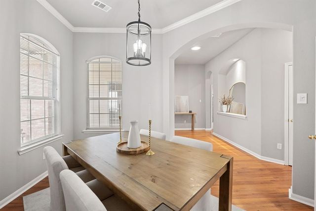 9305 Donner LN, Austin, TX 78749