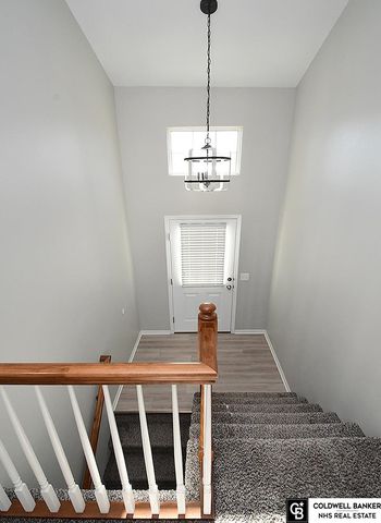 7414 N 77th Avenue, Omaha, NE 68122