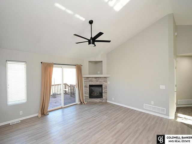 7414 N 77th Avenue, Omaha, NE 68122