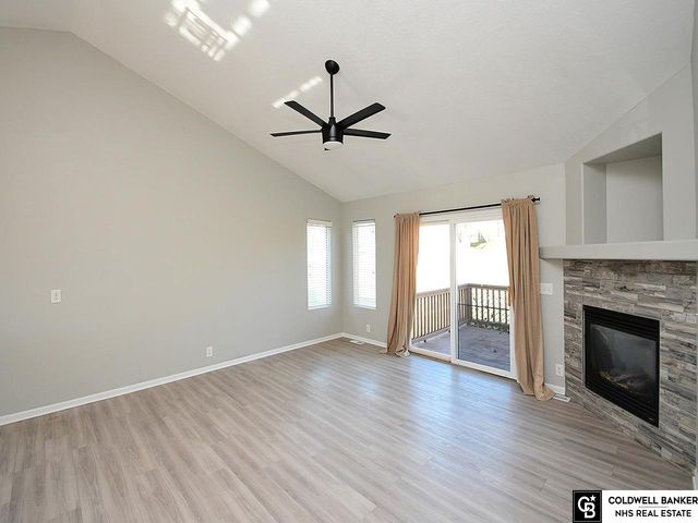 7414 N 77th Avenue, Omaha, NE 68122