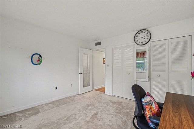 215 Cypress WAY E E2, Naples, FL 34110