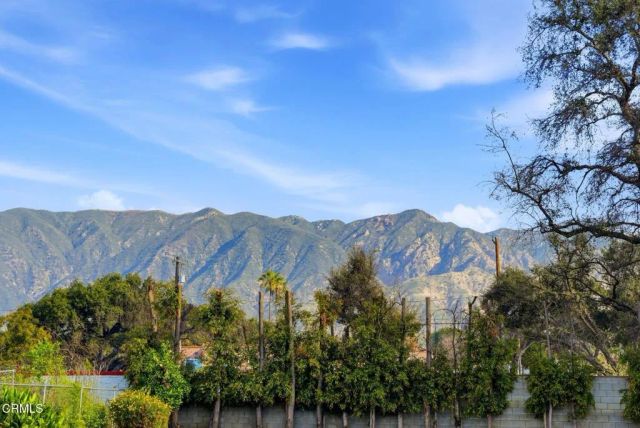 79 E Calaveras, Altadena, CA 91001