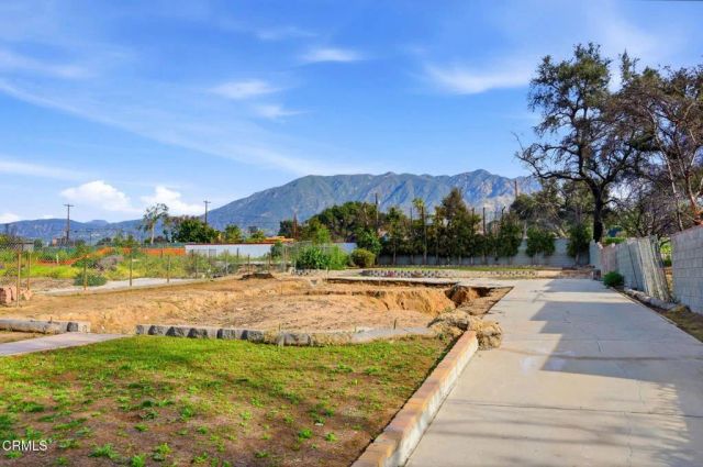 79 E Calaveras, Altadena, CA 91001