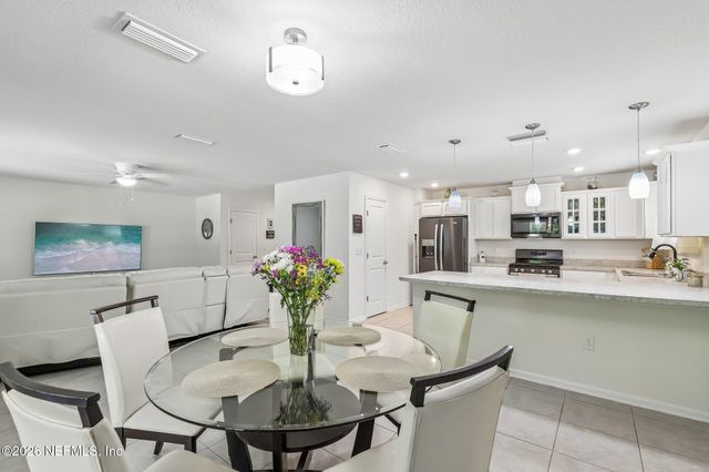 11800 FLOWERING PEACH Court, Jacksonville, FL 32256