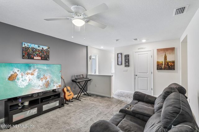 11800 FLOWERING PEACH Court, Jacksonville, FL 32256