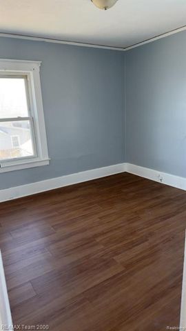 1182 Lafayette Boulevard, Lincoln Park, MI 48146