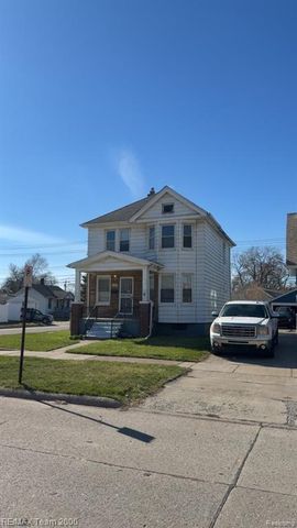1182 Lafayette Boulevard, Lincoln Park, MI 48146