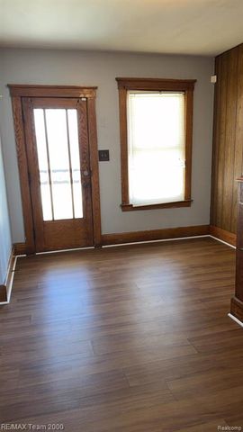 1182 Lafayette Boulevard, Lincoln Park, MI 48146