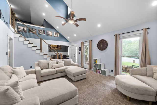 1731 Creekview Ct, Adams, TN 37010