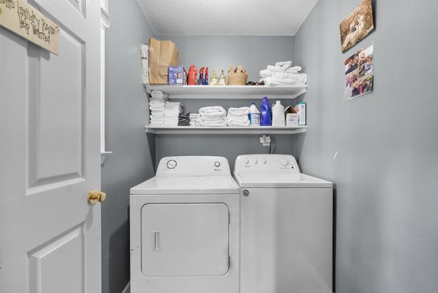 1731 Creekview Ct, Adams, TN 37010