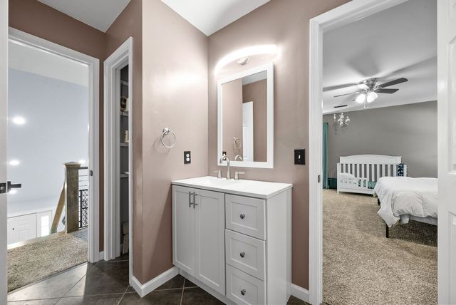 1731 Creekview Ct, Adams, TN 37010