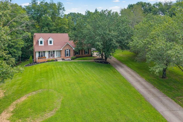 1731 Creekview Ct, Adams, TN 37010