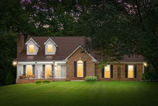 1731 Creekview Ct, Adams, TN 37010