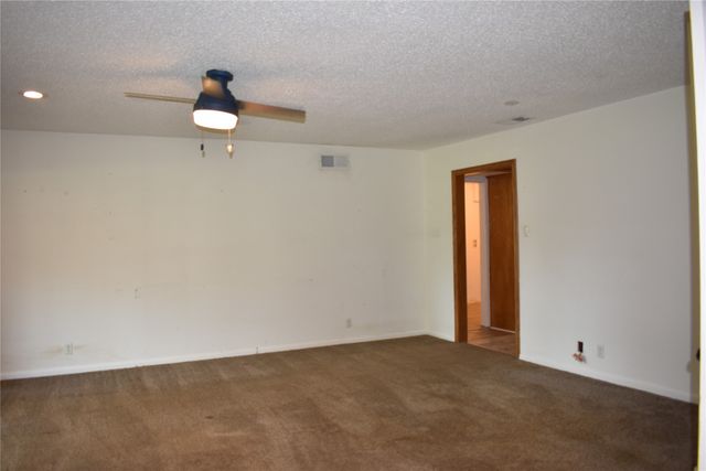 500 Riggs Circle, Mesquite, TX 75149