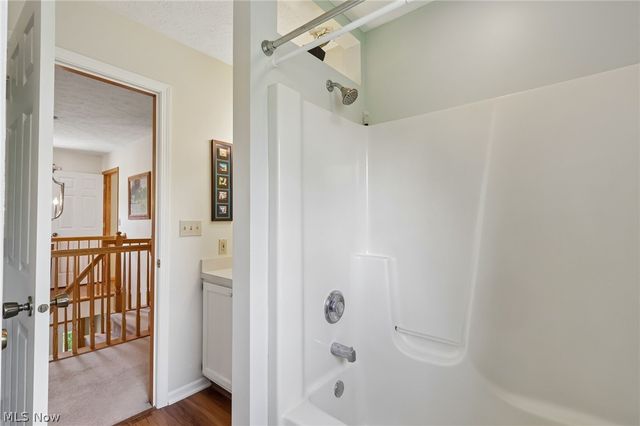 255 Gloucester Drive, Medina, OH 44256