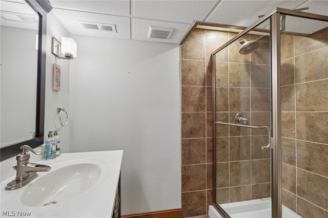 255 Gloucester Drive, Medina, OH 44256