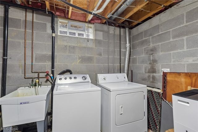 255 Gloucester Drive, Medina, OH 44256
