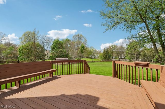 255 Gloucester Drive, Medina, OH 44256