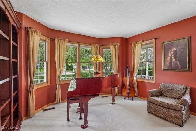 255 Gloucester Drive, Medina, OH 44256