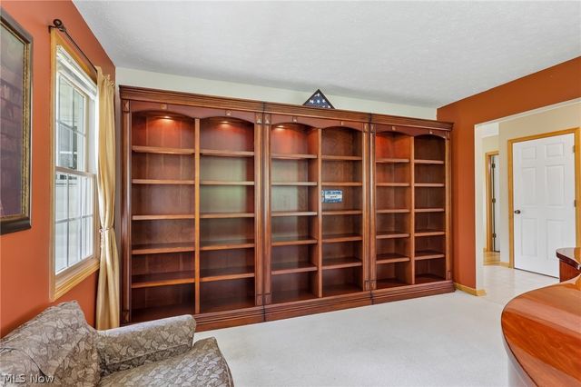 255 Gloucester Drive, Medina, OH 44256