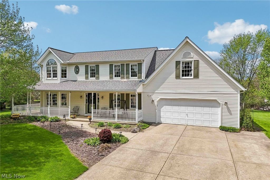 255 Gloucester Drive, Medina, OH 44256
