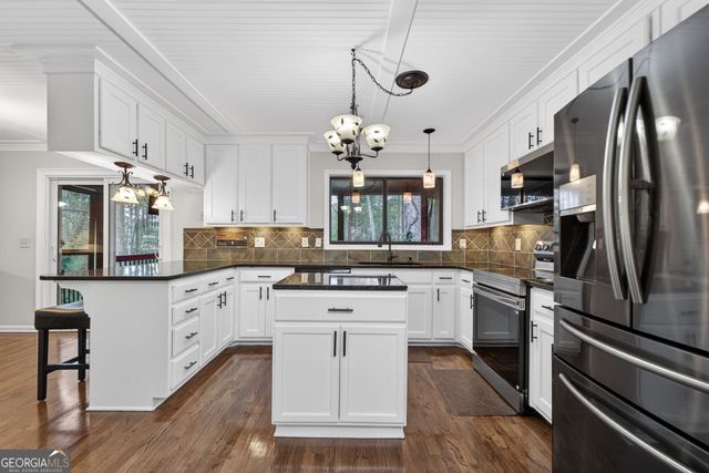 596 Willowgreen Court SE, Conyers, GA 30094