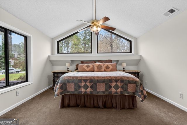 596 Willowgreen Court SE, Conyers, GA 30094