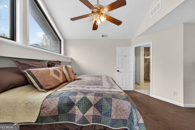 596 Willowgreen Court SE, Conyers, GA 30094